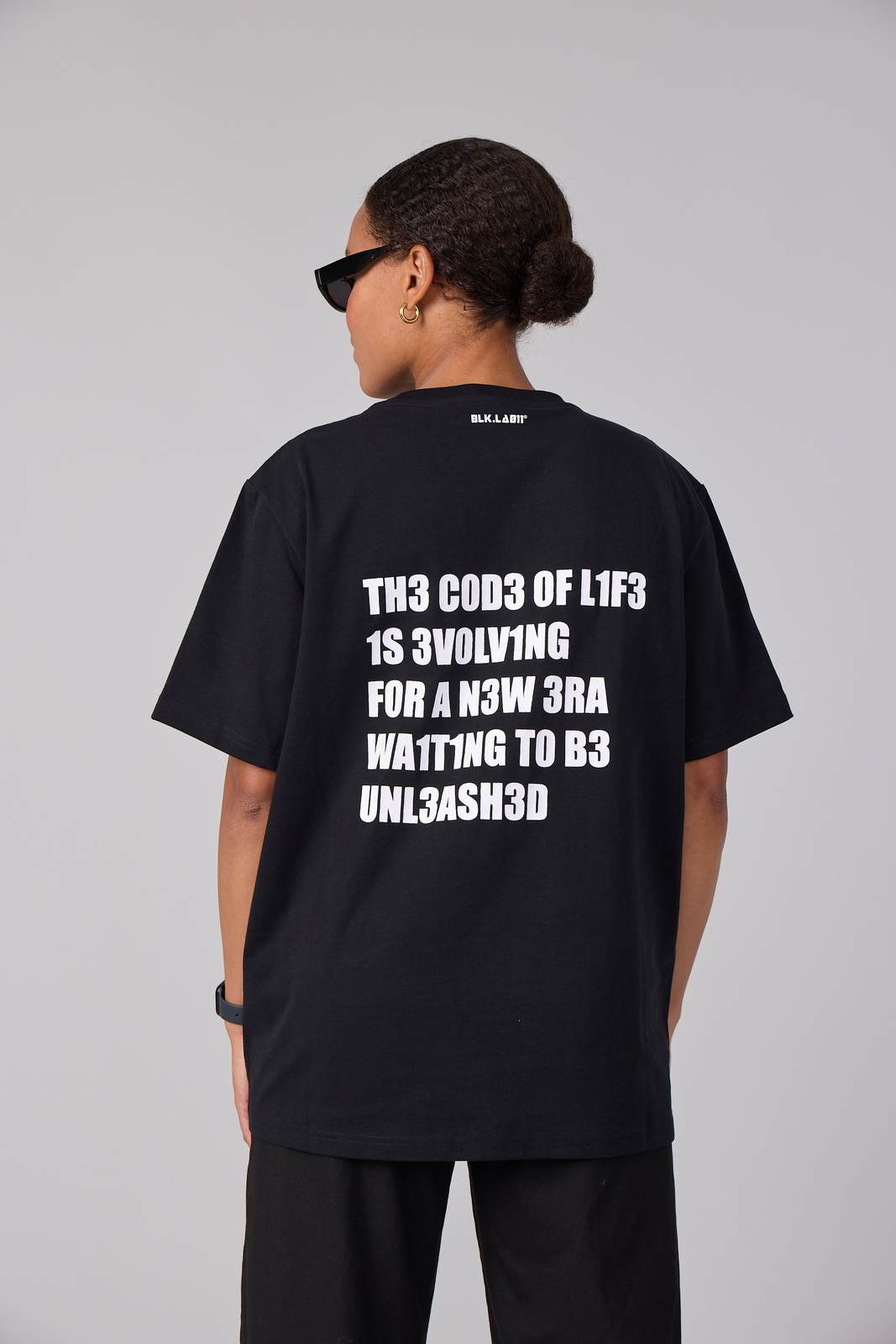 11REFLECT ICON BOX TEE #2