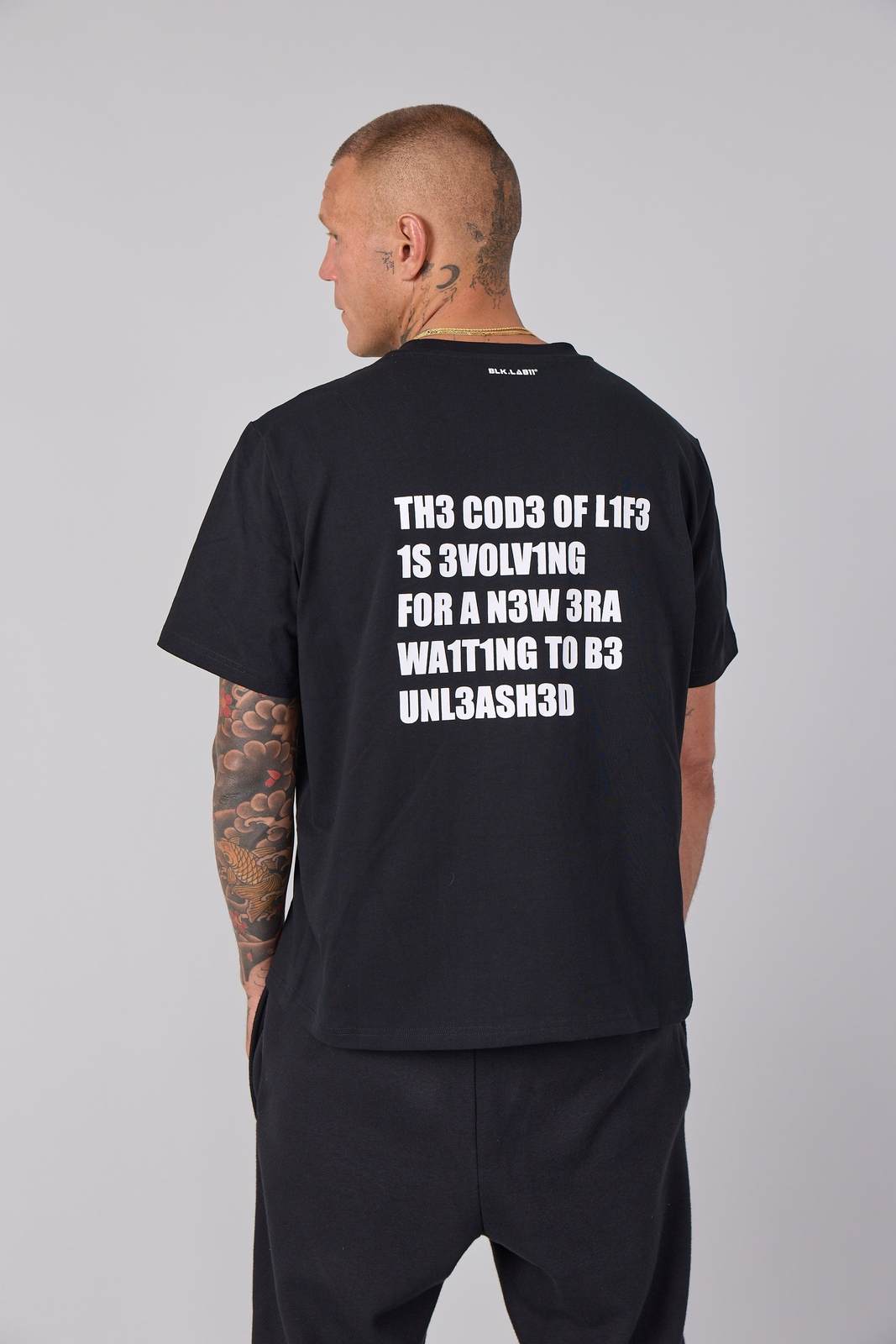 11REFLECT ICON BOX TEE #2